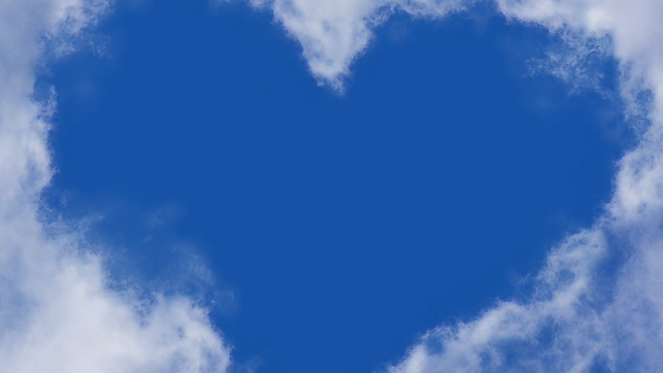phone-wallpaper-1213475_1920_heart in sky_pixabay (2)