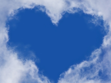 phone-wallpaper-1213475_1920_heart in sky_pixabay (2)